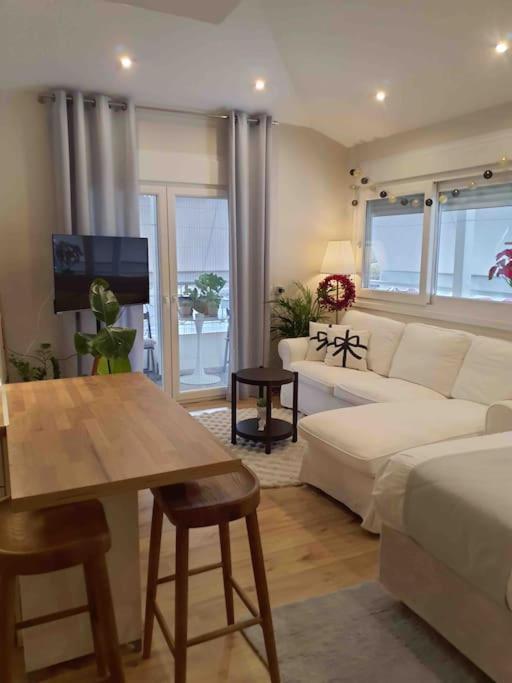 Cozy Studio Στο Κεντρο Larissa Exterior foto